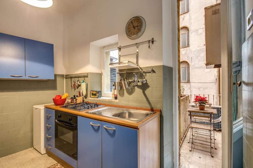 Monti Coliseum 2nd Floor 3 Bedroom Appartamento Roma